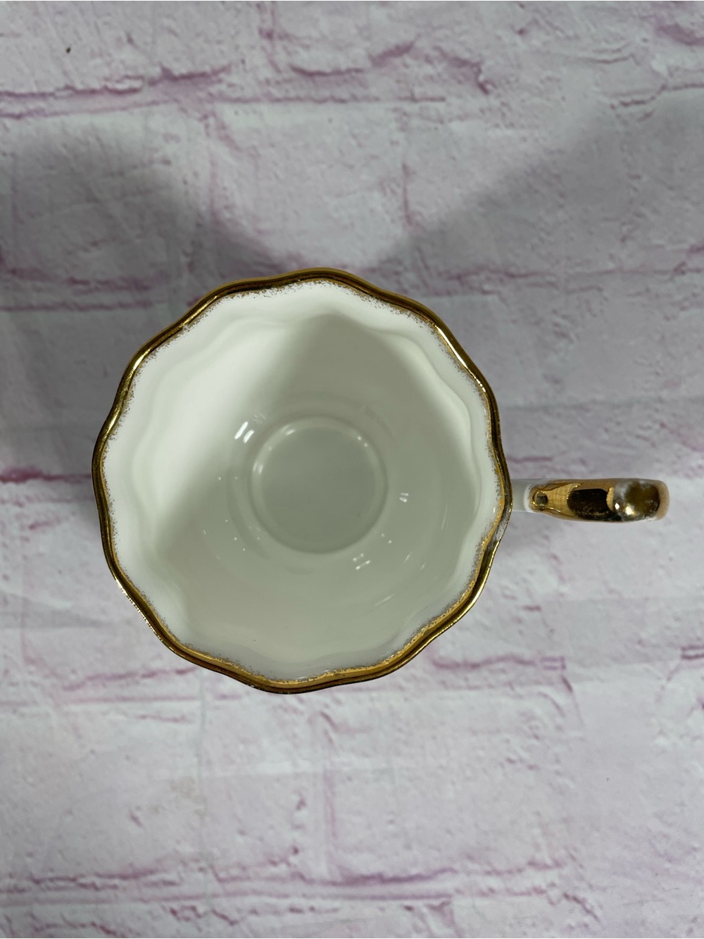 Vintage Taylor & Kent Elizabethan Blue Floral Gold Gilt Teacup and Saucer Set - Picture 9 of 10
